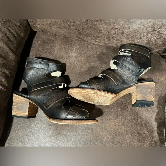 freebird The Quail “gladiator” style Cutout Block Heel Sandals - Picture 6 of 8